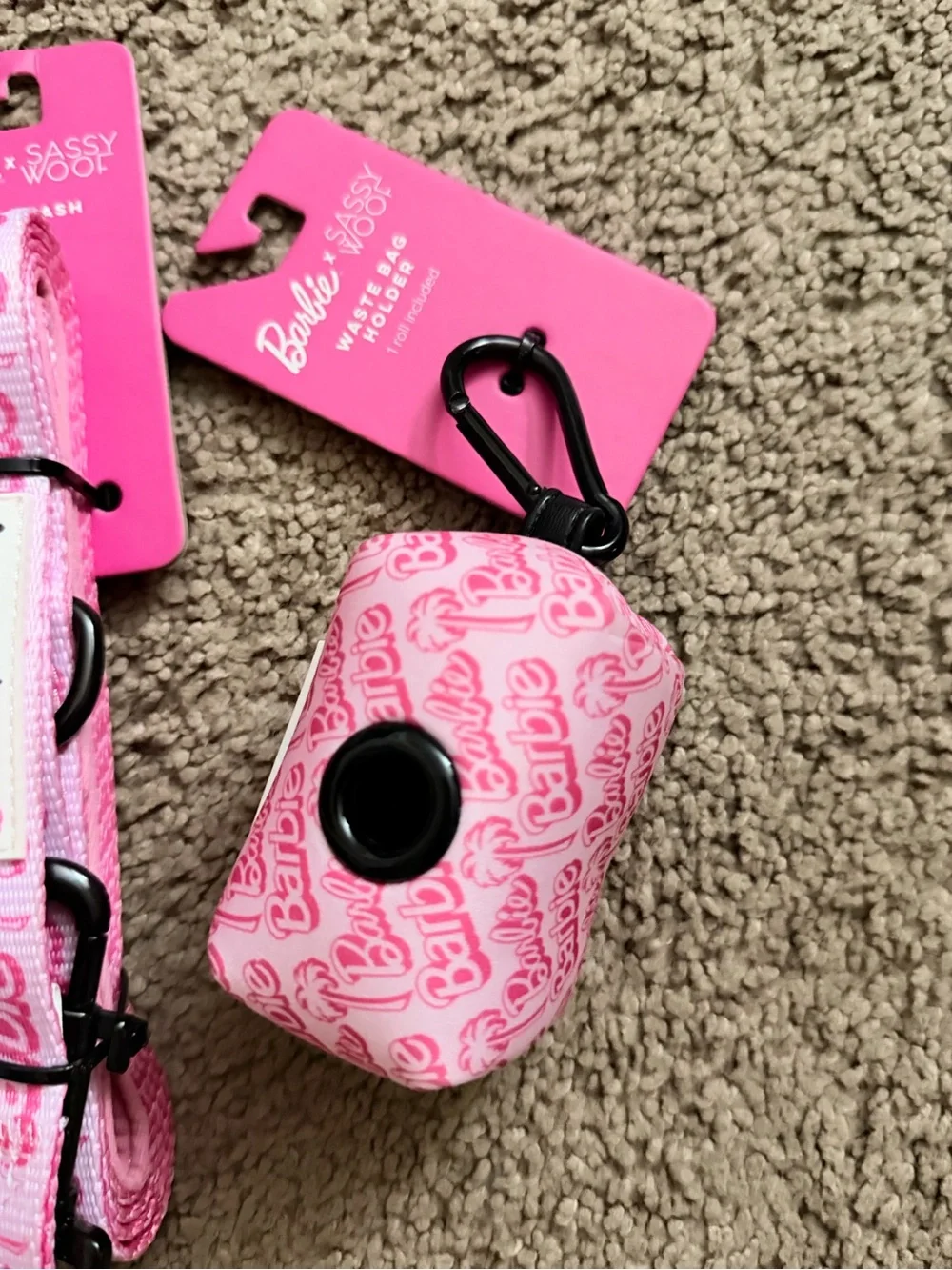 Barbie Pink Fabric Leash with Matching Pink Waste Bag Dispenser